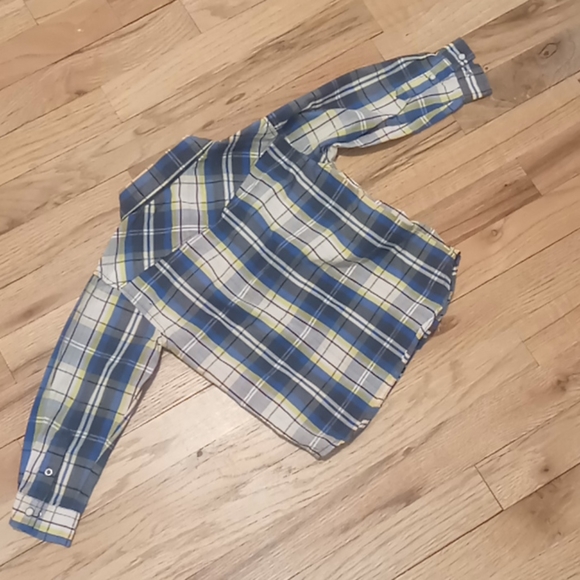 Boy button up - Picture 3 of 3
